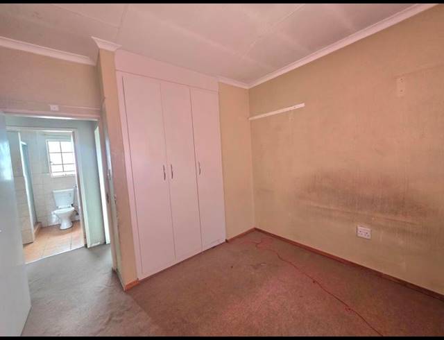 2 BEDROOM APARTMENT FOR SALE IN ELSPARK EXT 4